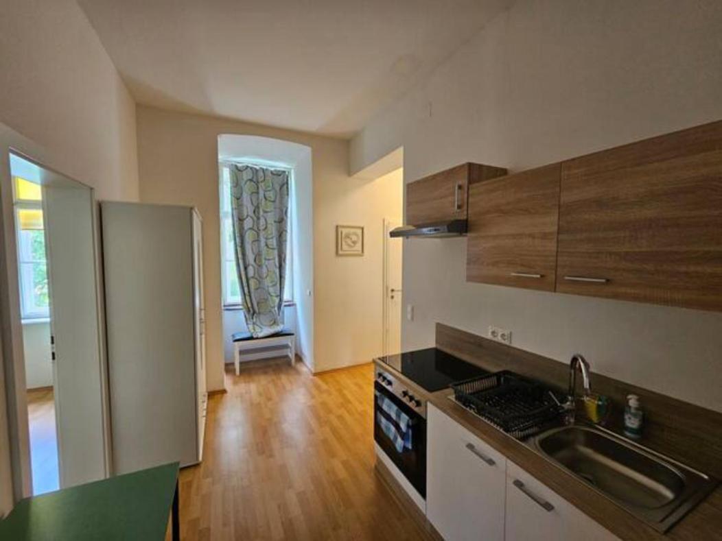Imperial Flats * Vienna